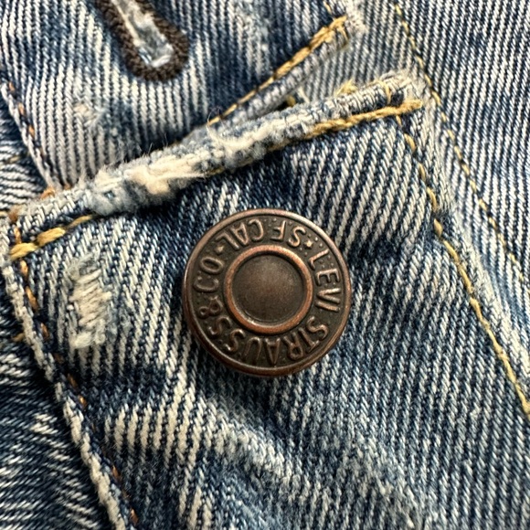 Levi’s Distressed Denim Jacket - Picture 4 of 7